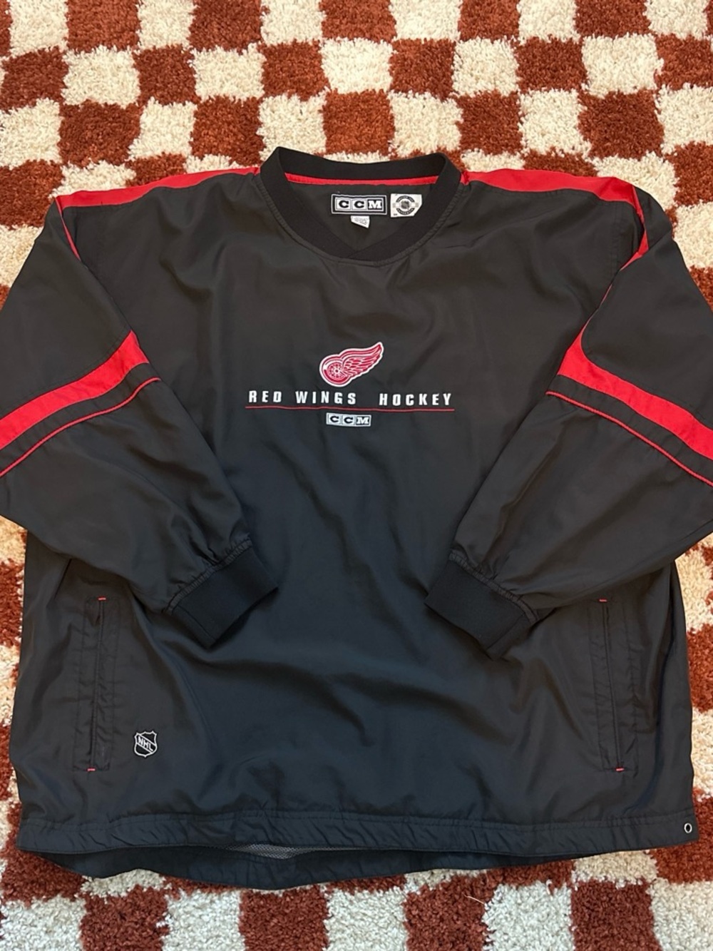 Vintage CCM Detroit Red Wings Hockey Long Sleeve Pullover